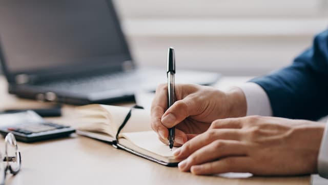 システム開発訴訟の一般的な原因や事例のイメージ図