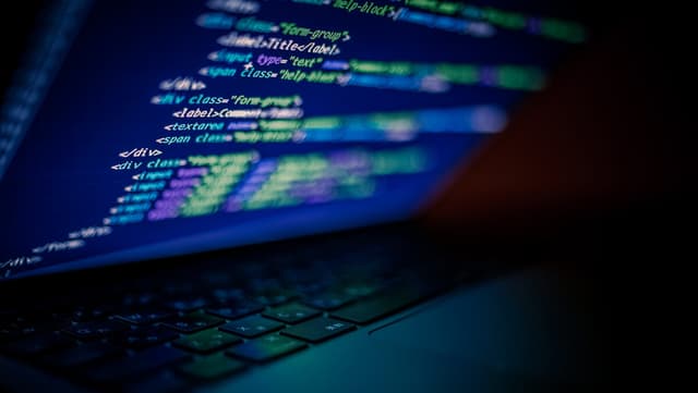 ノーコード開発とはどういう開発スタイル？のイメージ図