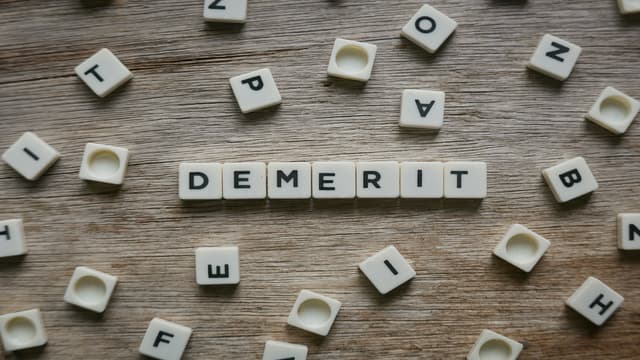 オフショア開発のデメリットと解決方法のイメージ図