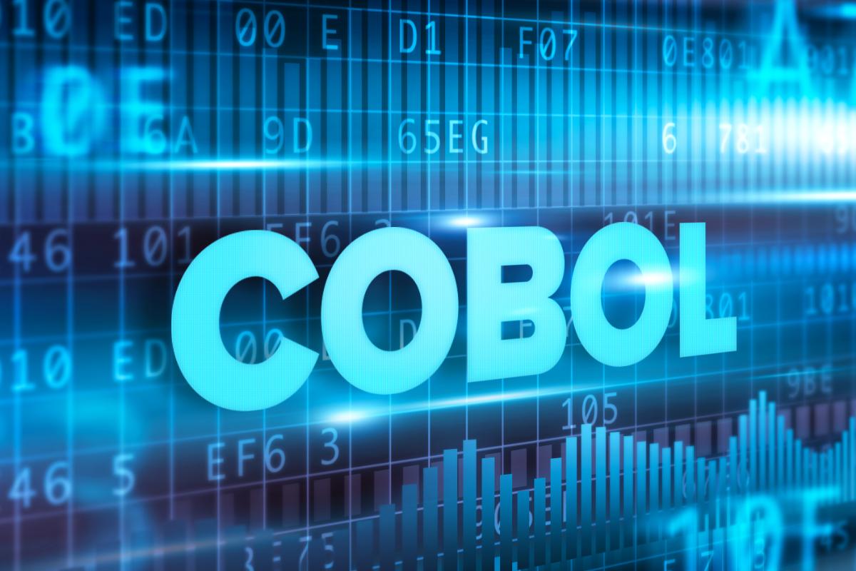 Cover Image for COBOL言語はもう古い？COBOL言語の特徴や使用例、将来性などについて解説！