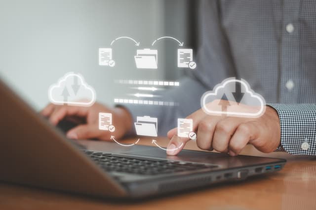 FTPとは?初心者が理解すべきファイル転送の仕組みと注意点のイメージ図