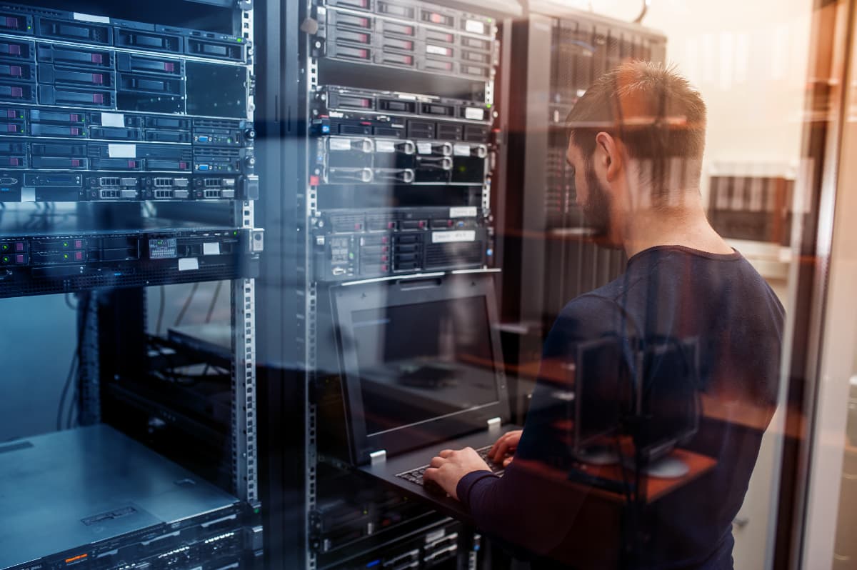 Server Based Computing SBC(Server Based Computing)とは?ITインフラの新しい選択肢を解説 - システム開発のプロが発注成功を手助けする ...